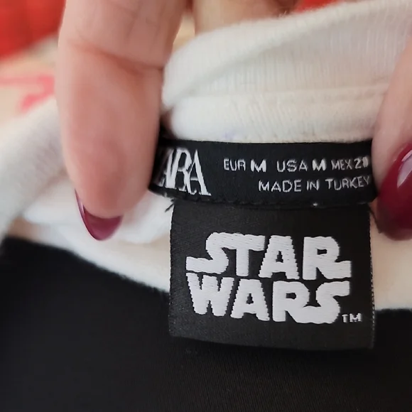 Zara White T-Shirt with Cross Stitch Baby Yoda - Picture 2 of 8